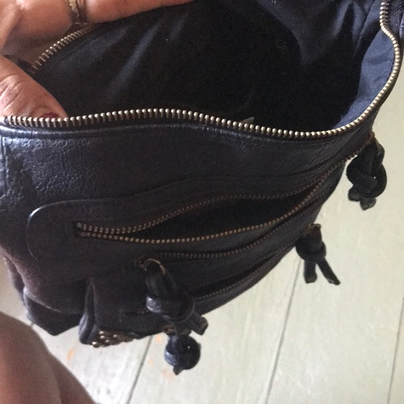 Multiple Zip Black Crossbody Icing - Picture 2 of 3